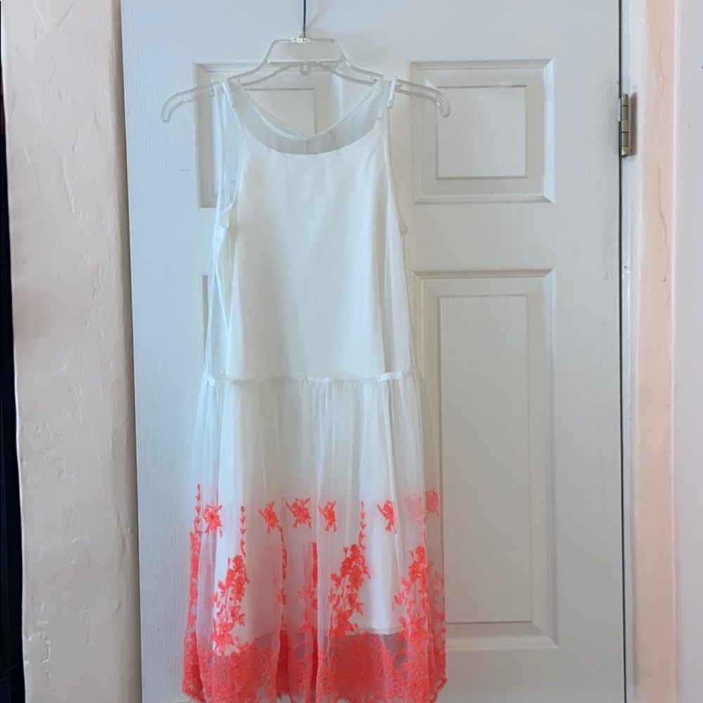 white dress•ruby & bloom